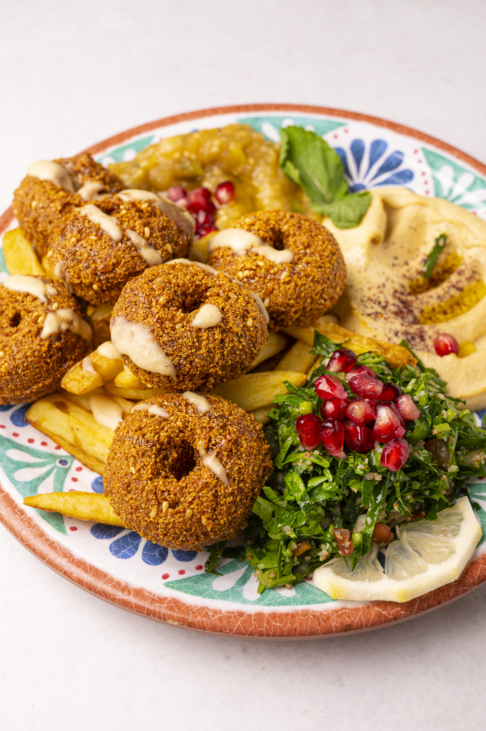 falafel teller close up